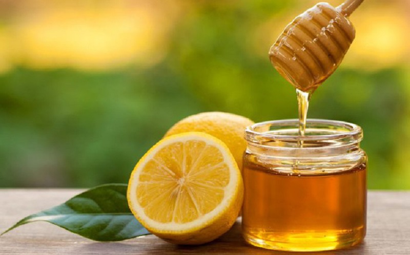 Có nên đựng mật ong trong chai nhựa không?